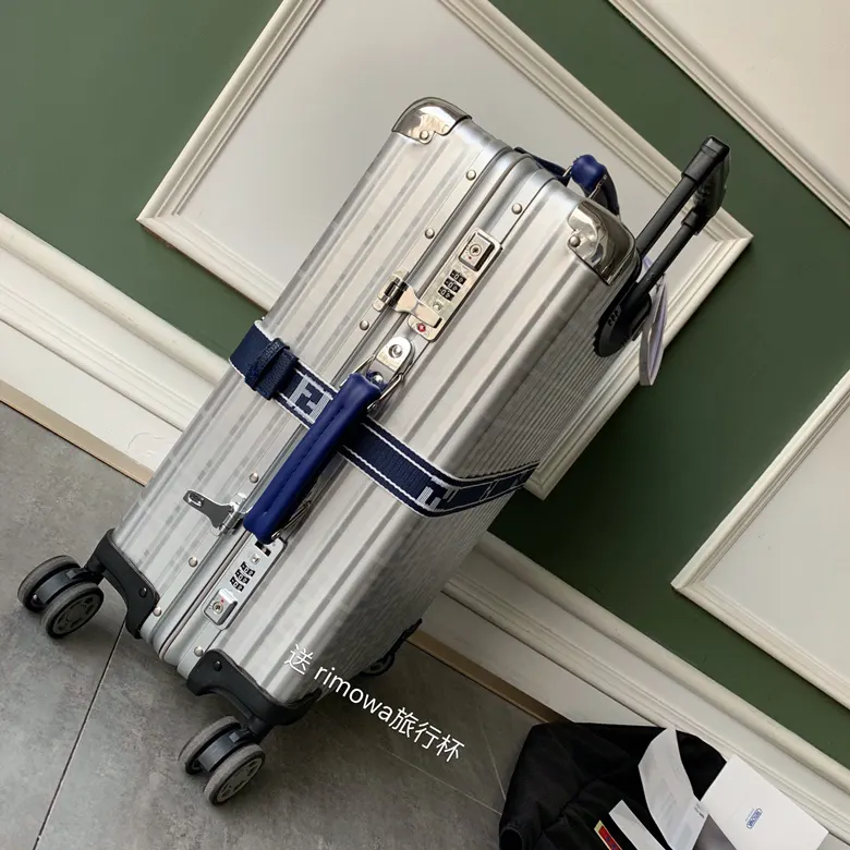 Fend 联名 行李箱 旅行拉杆款 轻便出行款