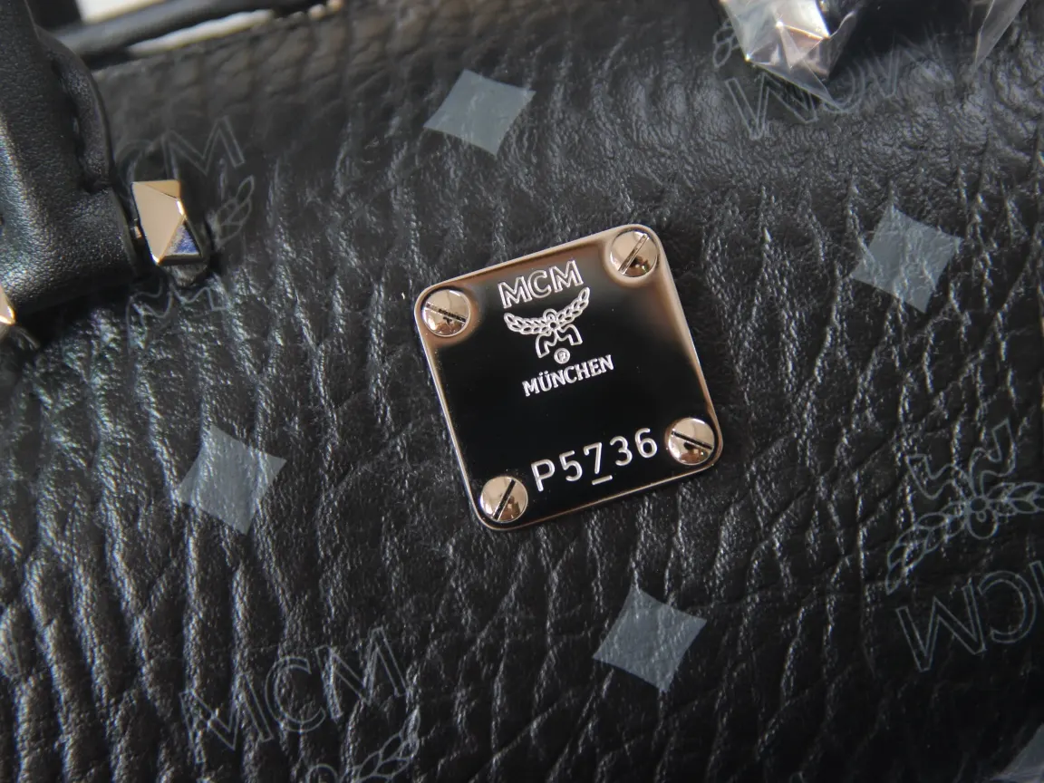 牛皮 mcm 新版［mcm］essential 旅行袋 大容量旅行款
