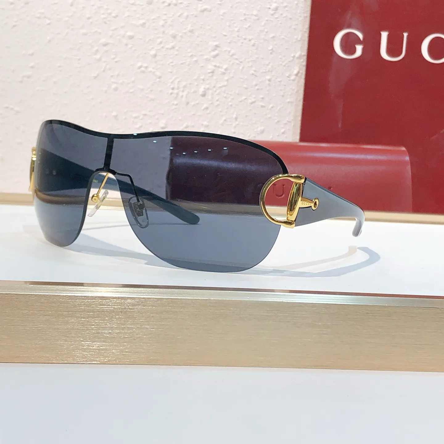 Gucci 墨镜 时尚防晒款 款19