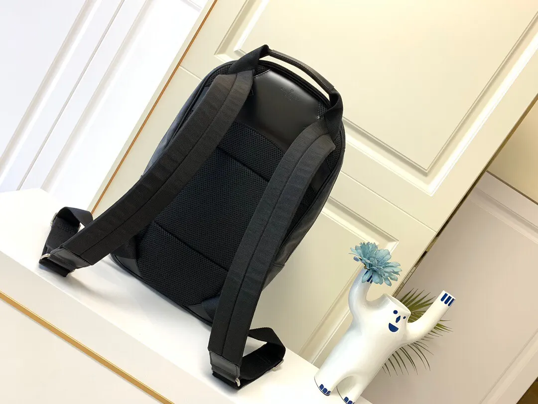 LV 黑色压纹手机包 轻便斜挎款｜ORBUYBAG 岚奢包高端时尚精品