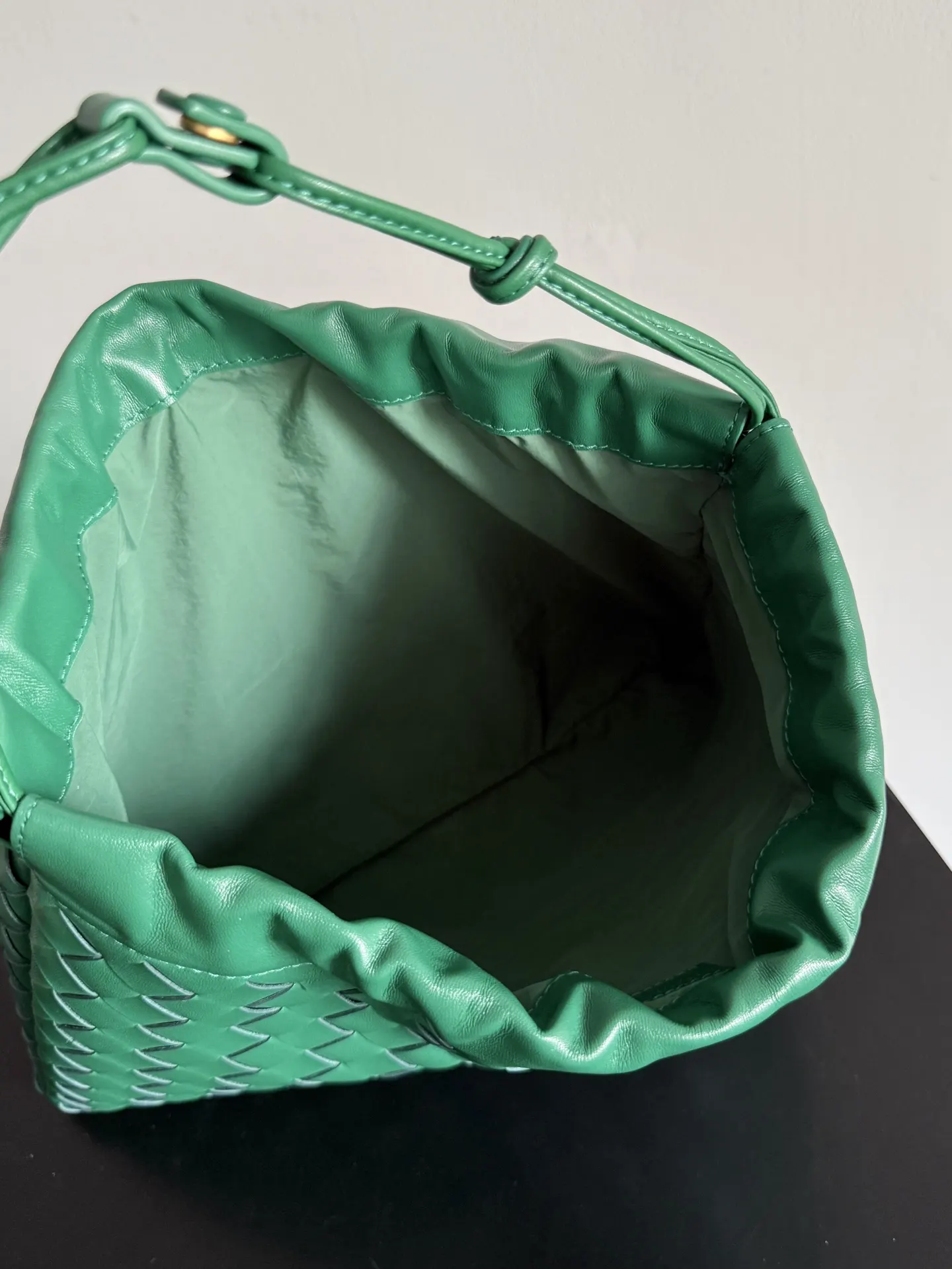 Bottega Veneta 尼龍 手拿包 精致手拿款