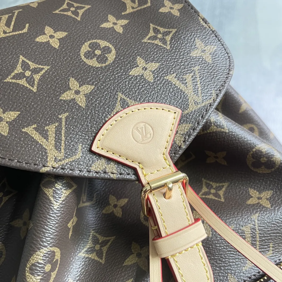 老花 帆布 安全保管随身物品的高档抽屉和磁铁型锁 雙肩包 实用雙肩款