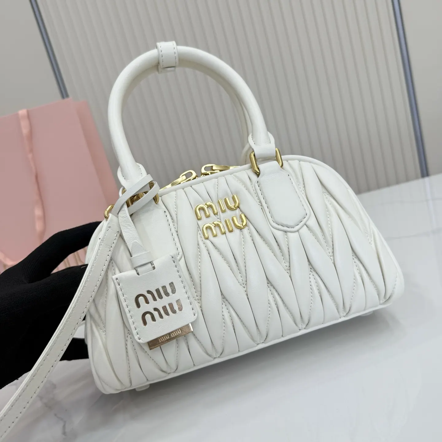 White Crossbody Bag Lightweight Vintage