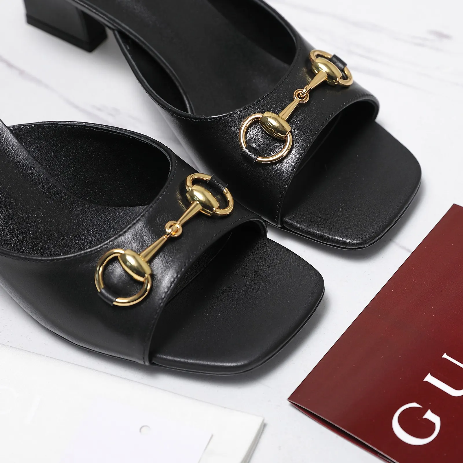 Gucci 高跟鞋