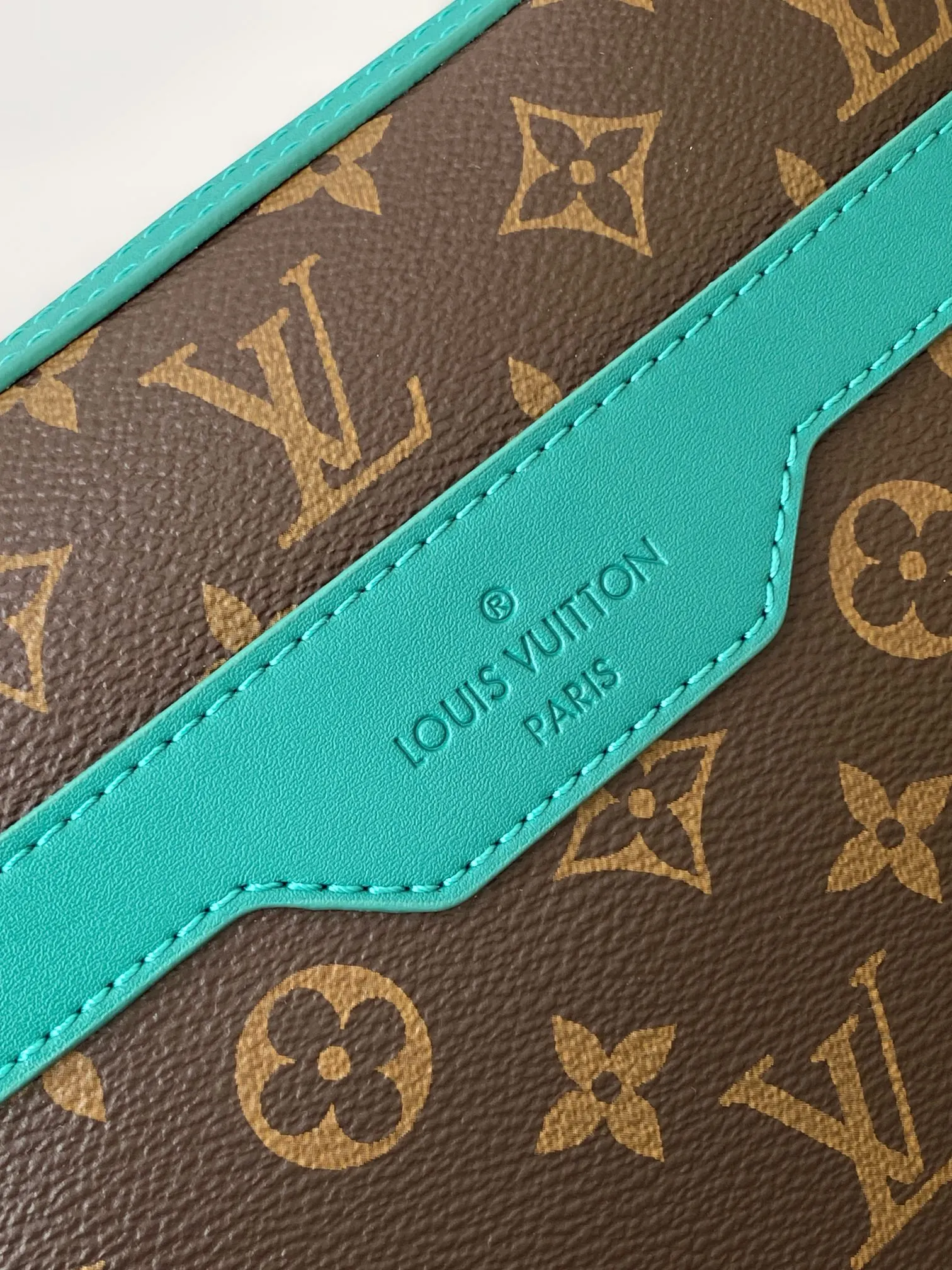 LV classic Monogram, messenger bag Image 6 LV classic Monogram, messenger bag Image 6