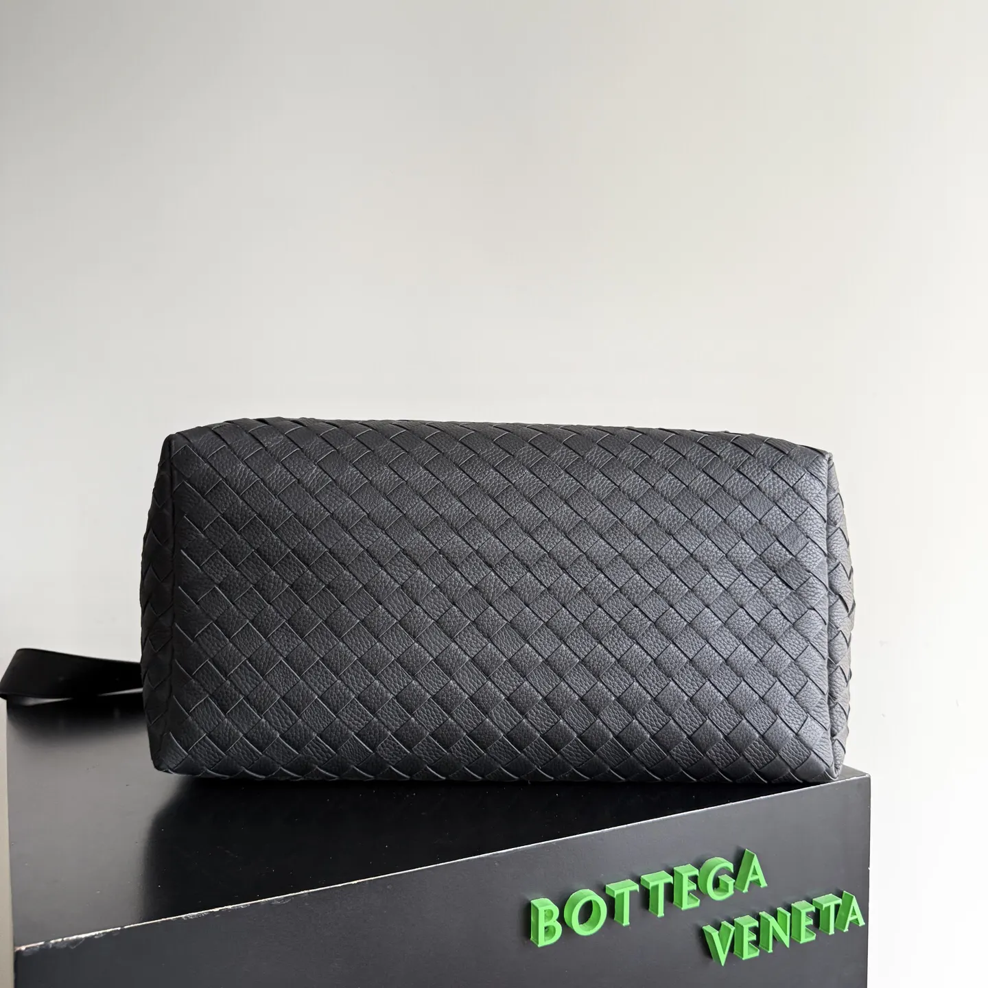 Bottega Veneta 斜挎包 轻便斜挎款