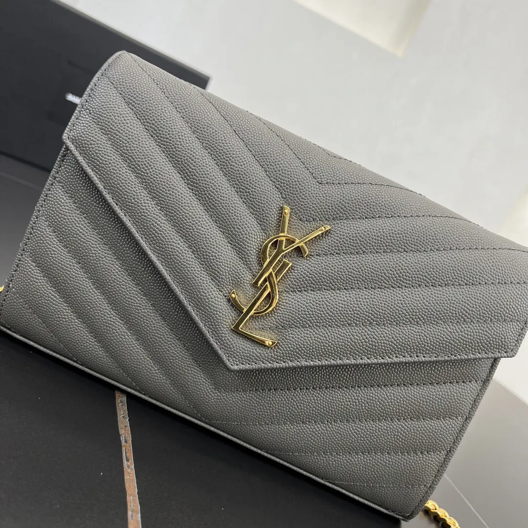 Chain Bag Leather