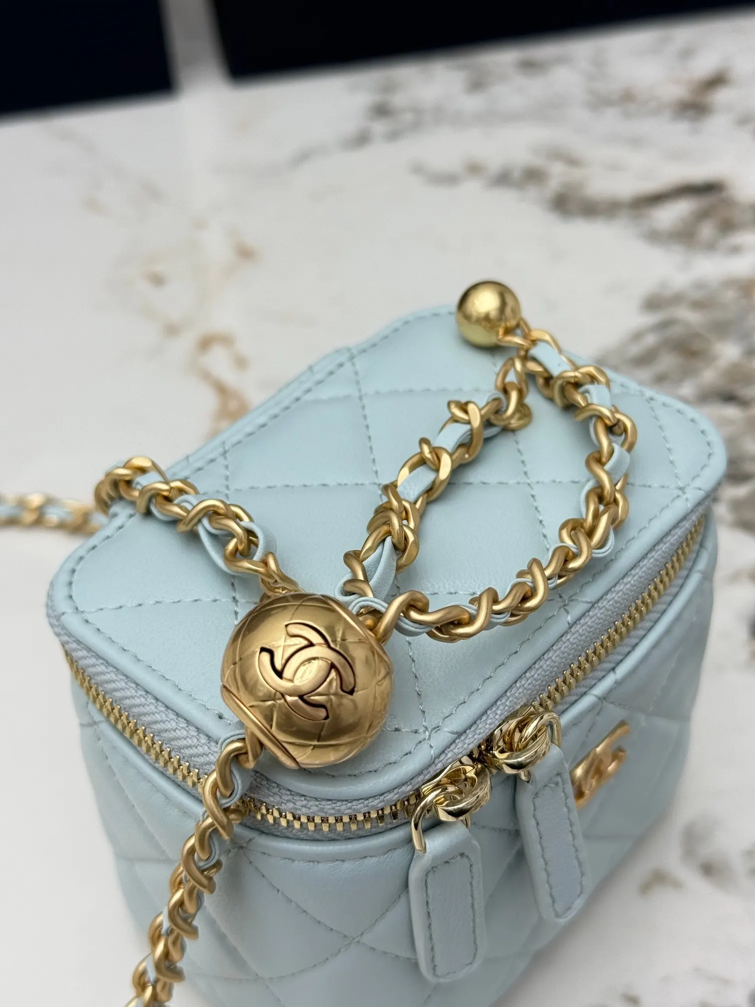 CHANEL 金色 羊皮 鏈條包 精致鏈條款