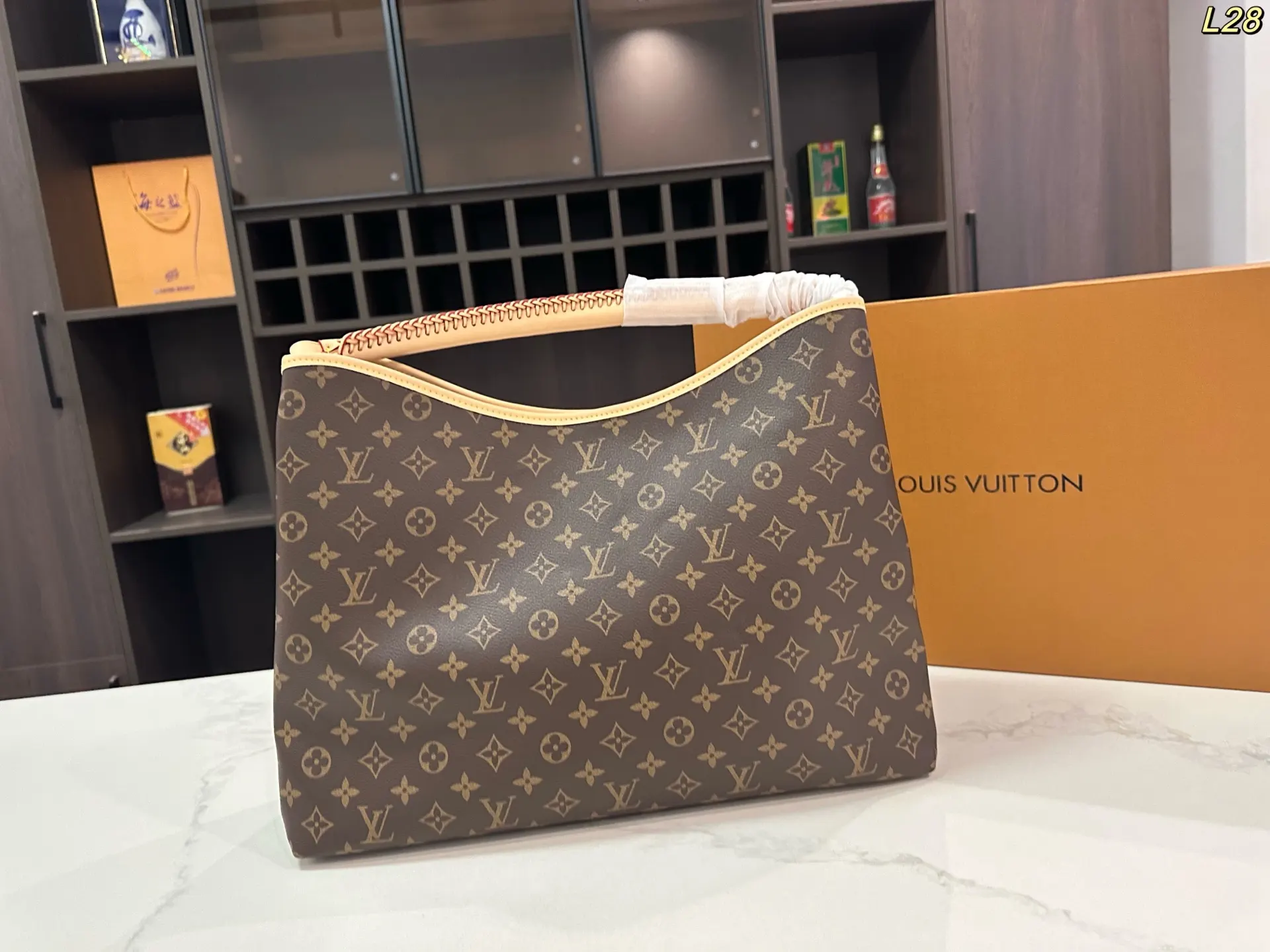 LV 老花 中古 购物袋 腋下包 复古腋下背款