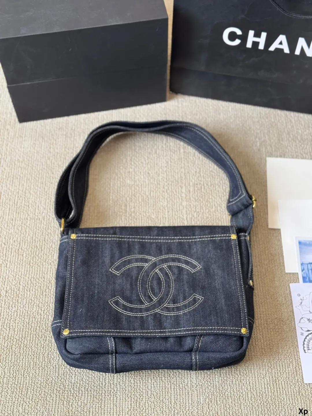 CHANEL 牛仔 牛啊牛啊还得是牛仔 牛仔是很随性又很好用的一 斜背包 輕便斜挎款