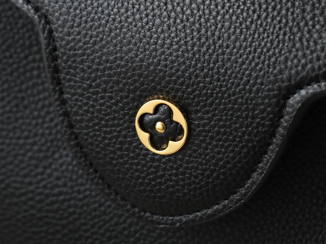LV Capucines 牛皮 收纳包 旅行收纳款