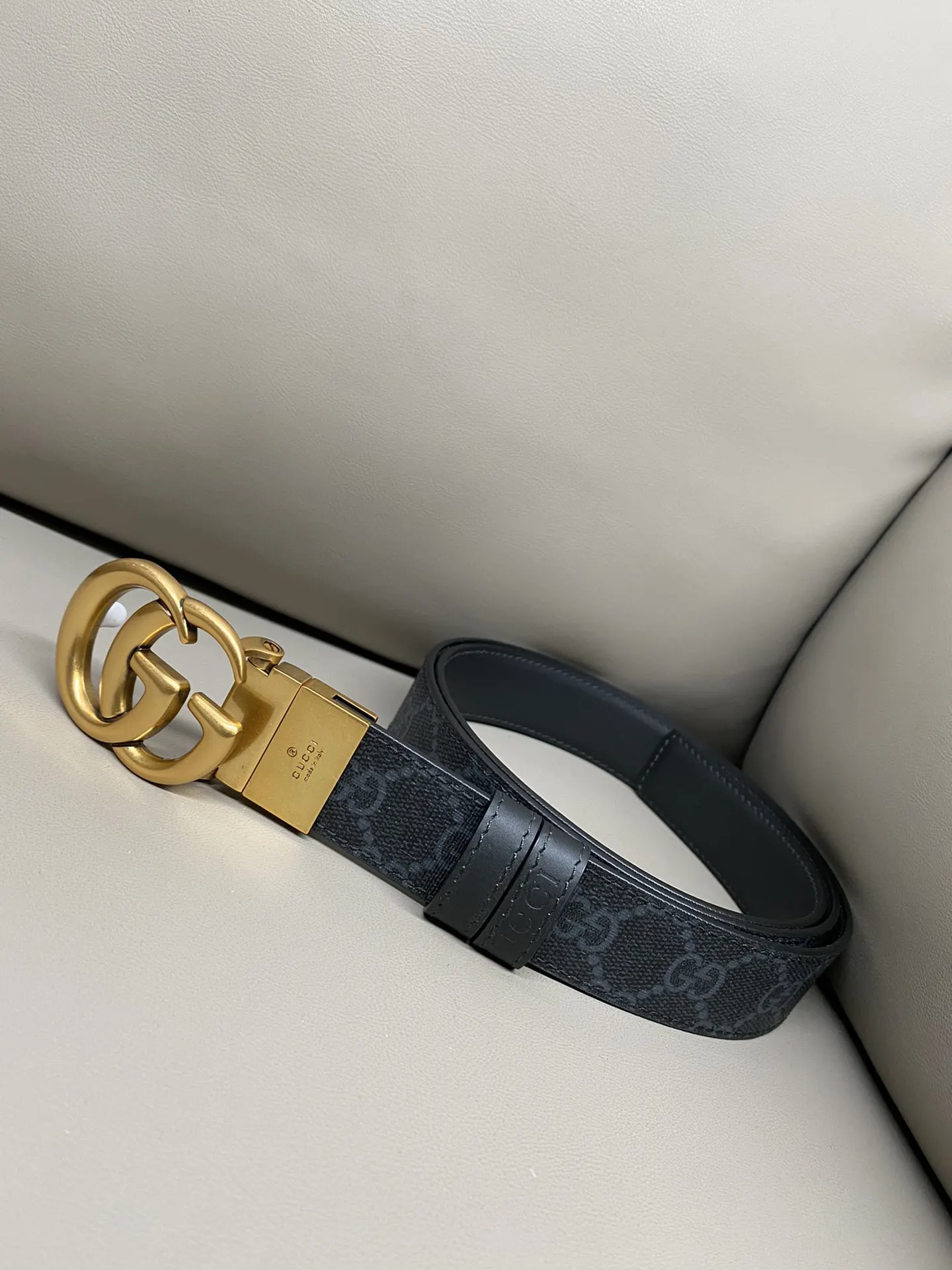 Gucci Marmont 双G扣牛皮双面腰带