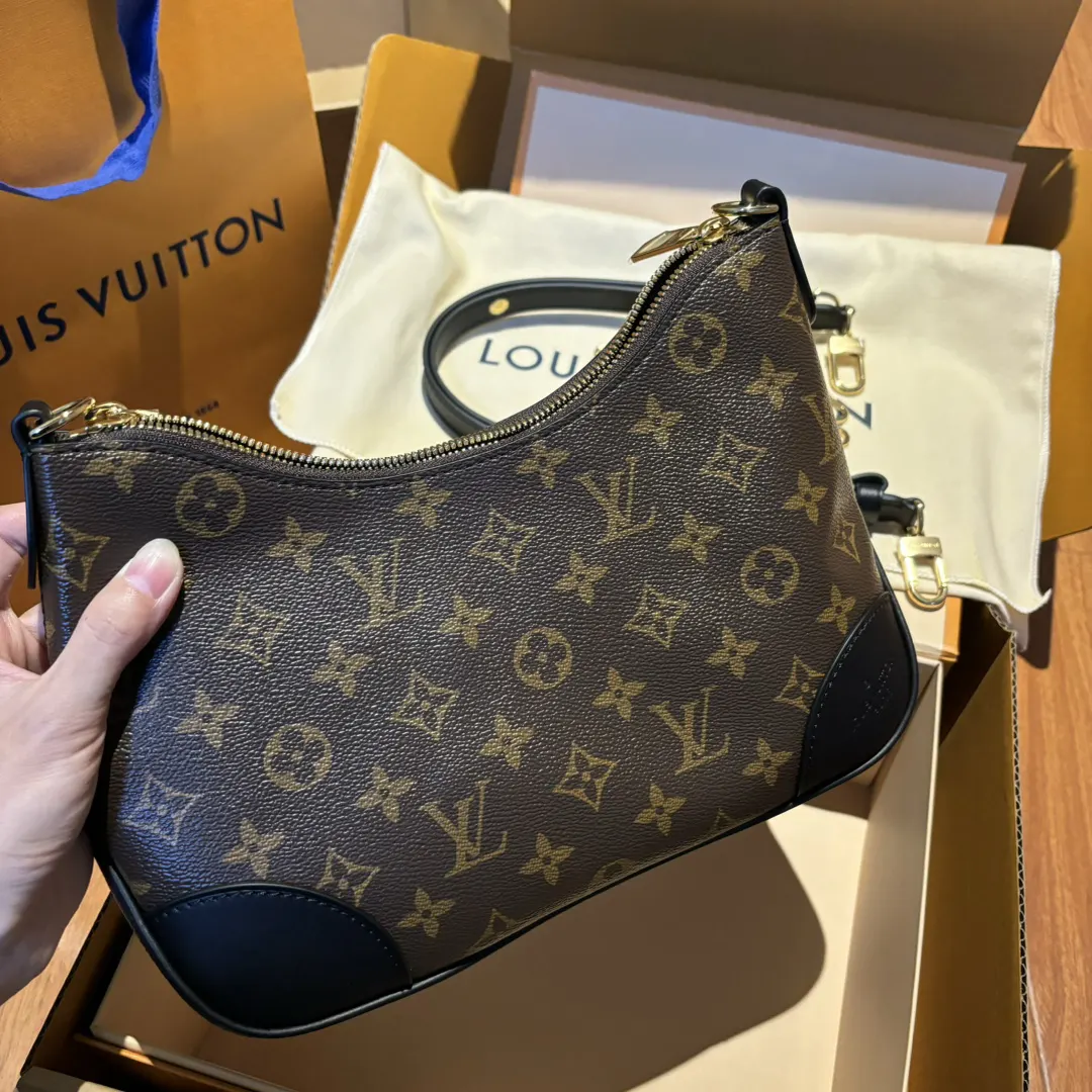 Monogram Bucket Bag Casual Leather