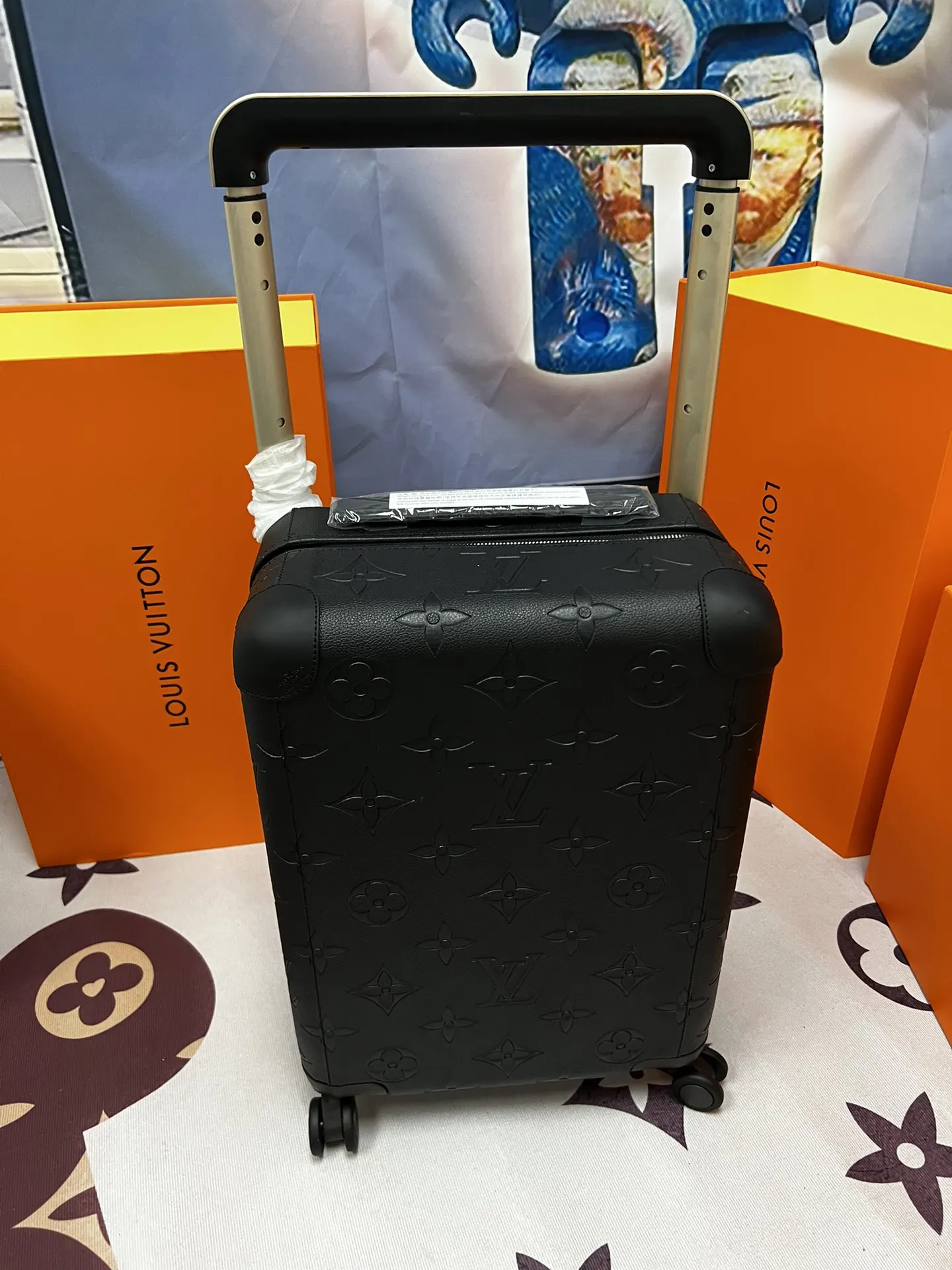 LV 赠送 保护套一个 防尘袋一个 共 只 行李箱 旅行拉杆款 輕便出行款