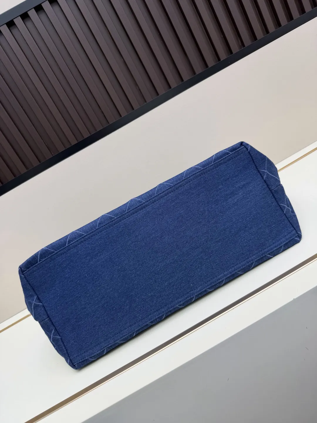 CHANEL 滩包温柔承包整个春夏的松弛感 抽绳托特自带慵懒滤 托特包 大容量托特款