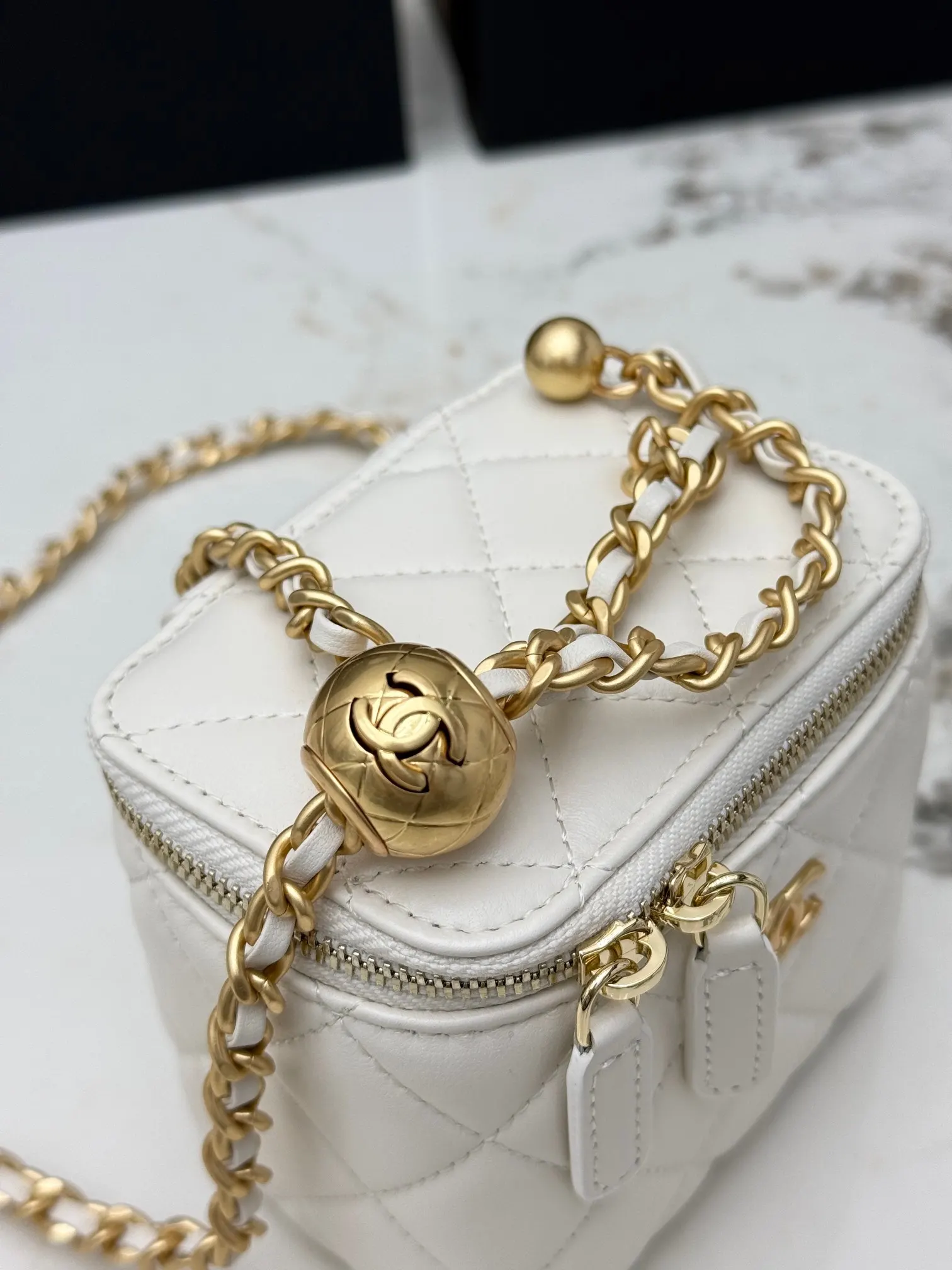 CHANEL 金色 羊皮 链条包 精致链条款