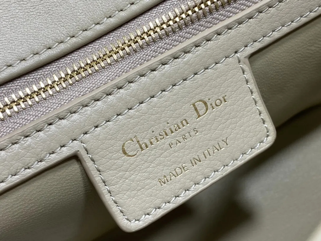 Dior Caro 米色 皮革 手提包