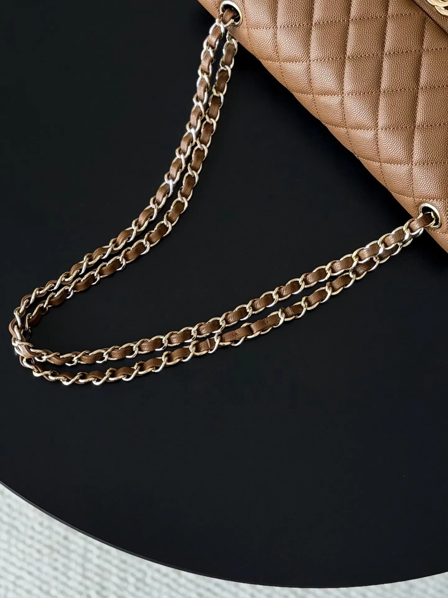 Chanel 棕色牛皮菱格鏈條包 金扣