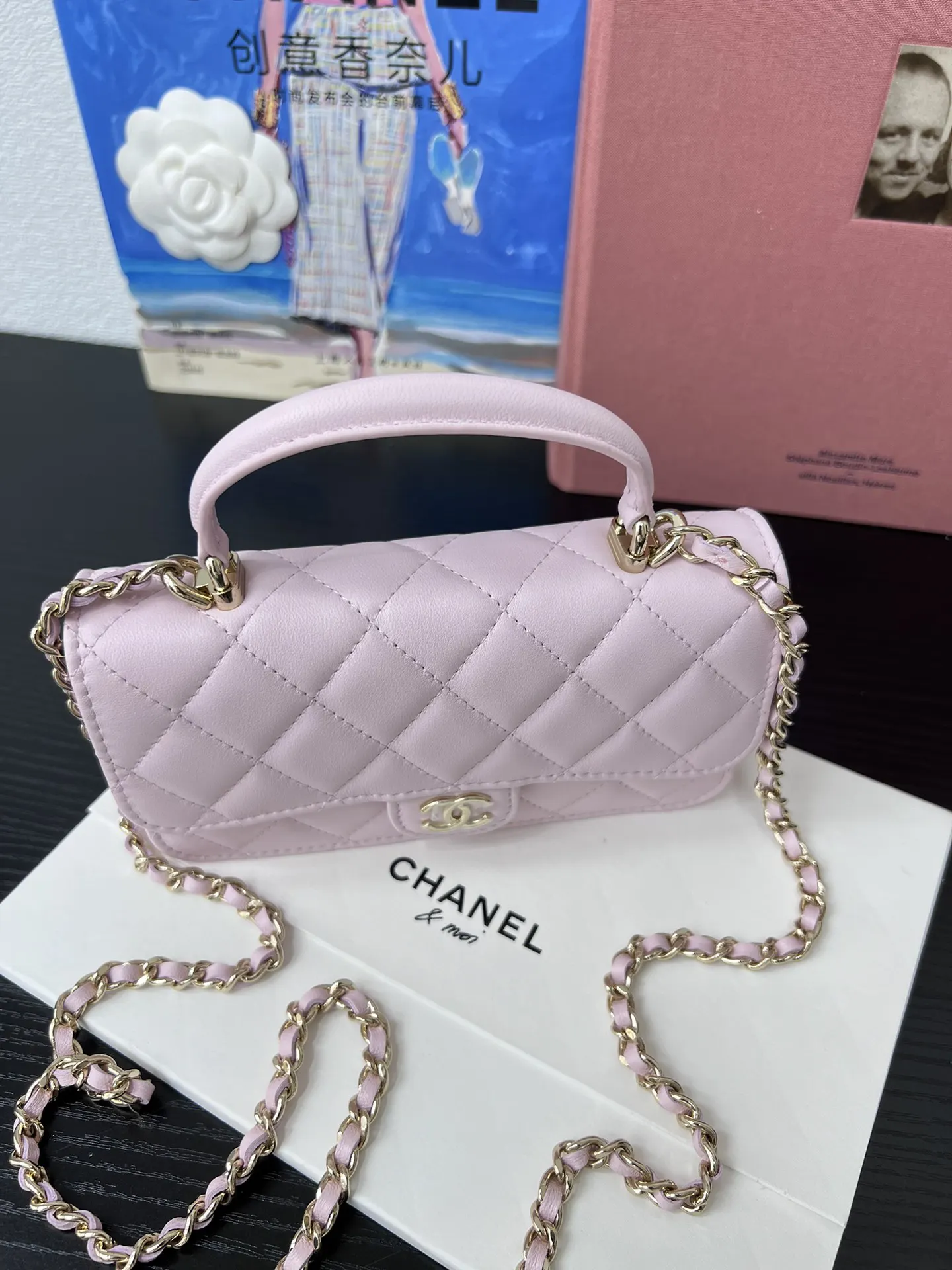 Chanel 黑色荔枝纹牛皮翻盖链条包 礼盒