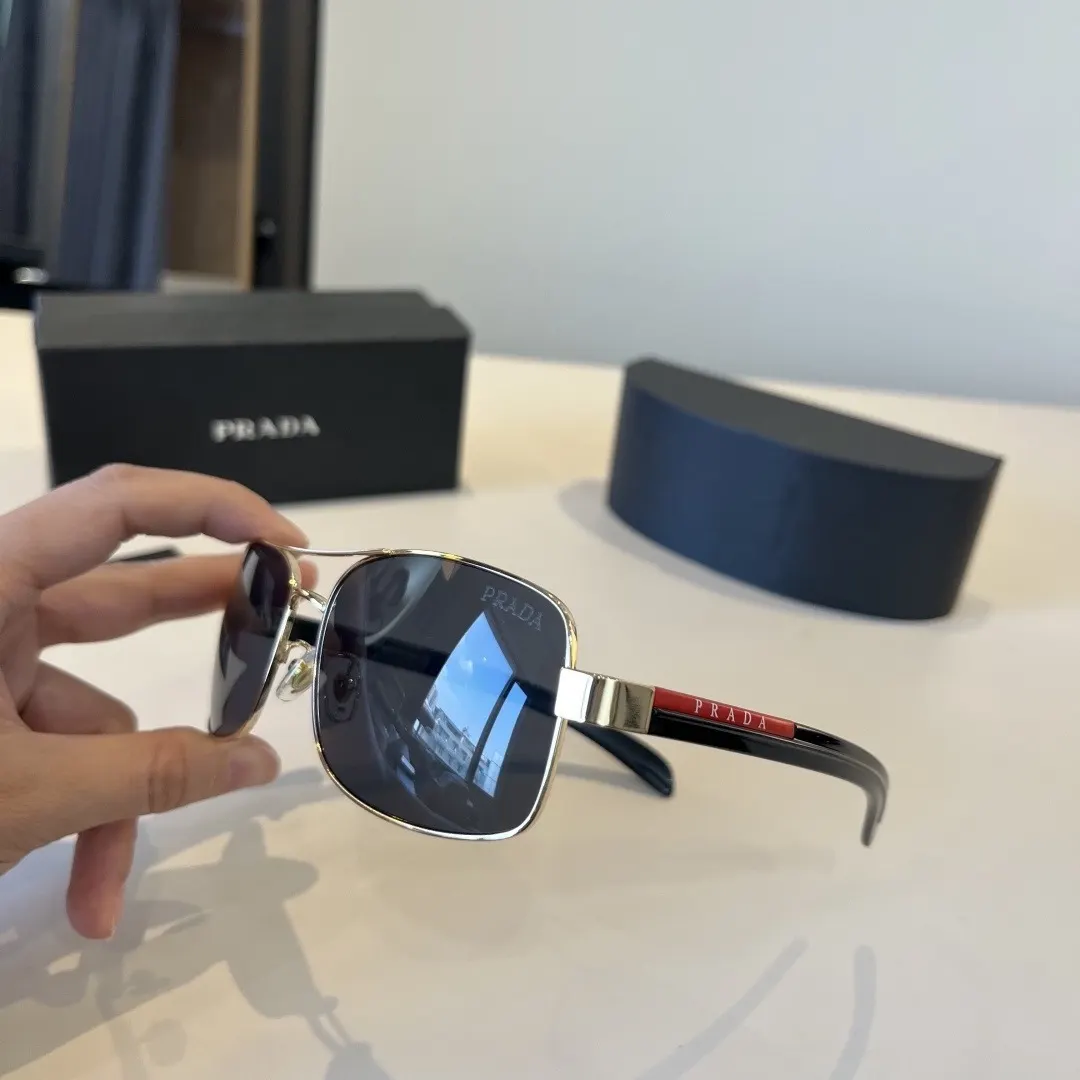 Prada 太阳眼镜 時尚遮阳 太陽鏡