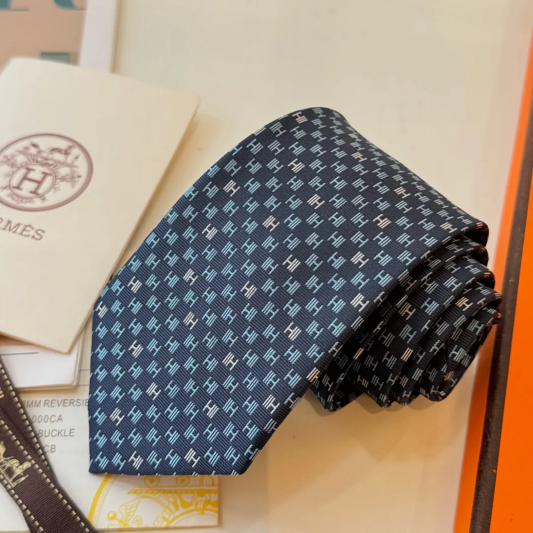 Hermès 橙色 领带 精致配饰