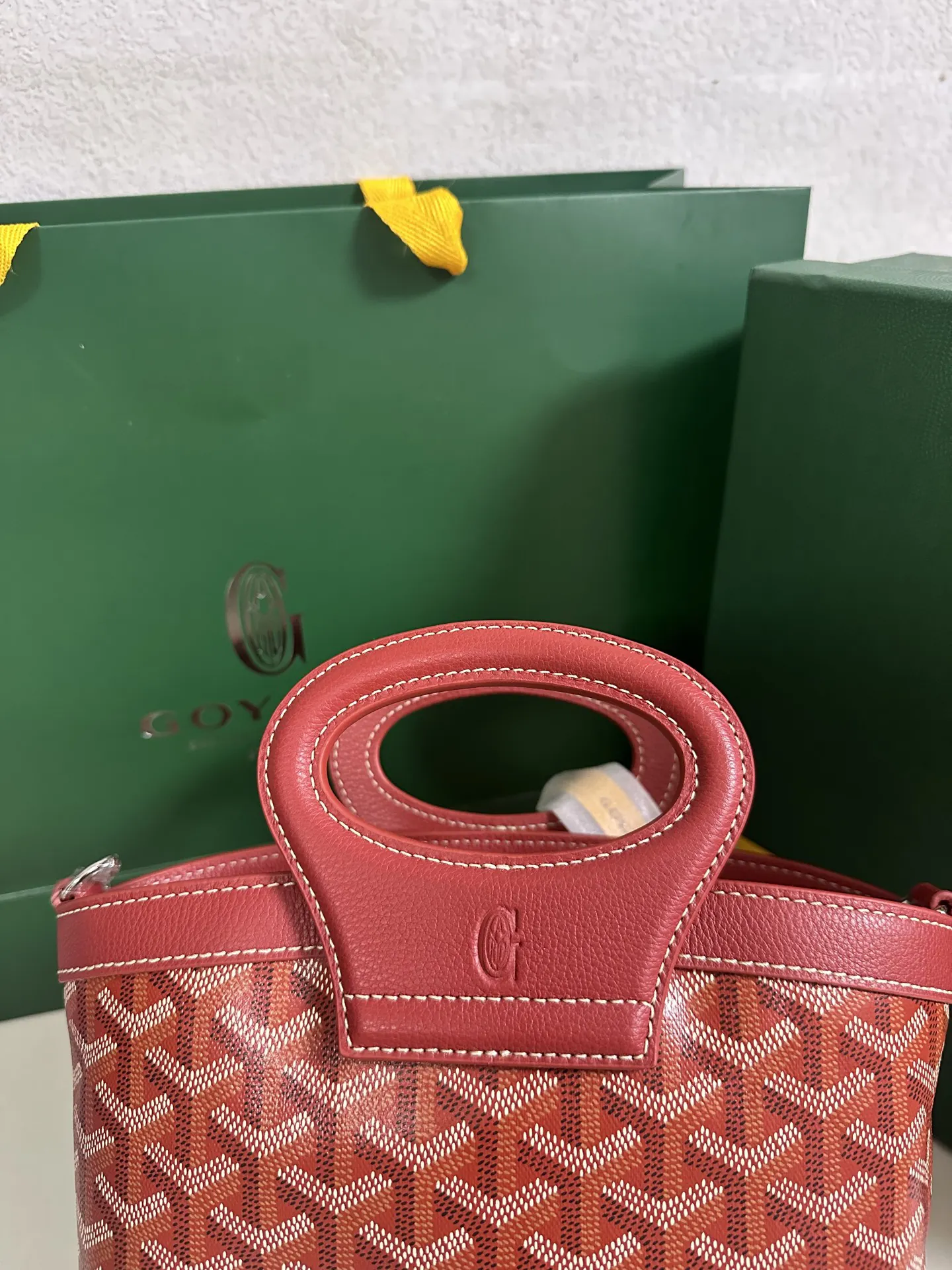 Goyard 紅色 小牛皮 單肩包 日常單肩背款(數字9) Goyard 紅色 小牛皮 單肩包 日常單肩背款(數字9)