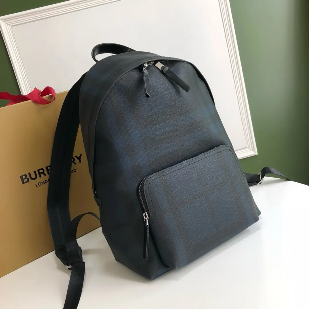 牛皮 本品轻松满足多样需求 是通勤造型的理想单品 双肩包 实用双肩款