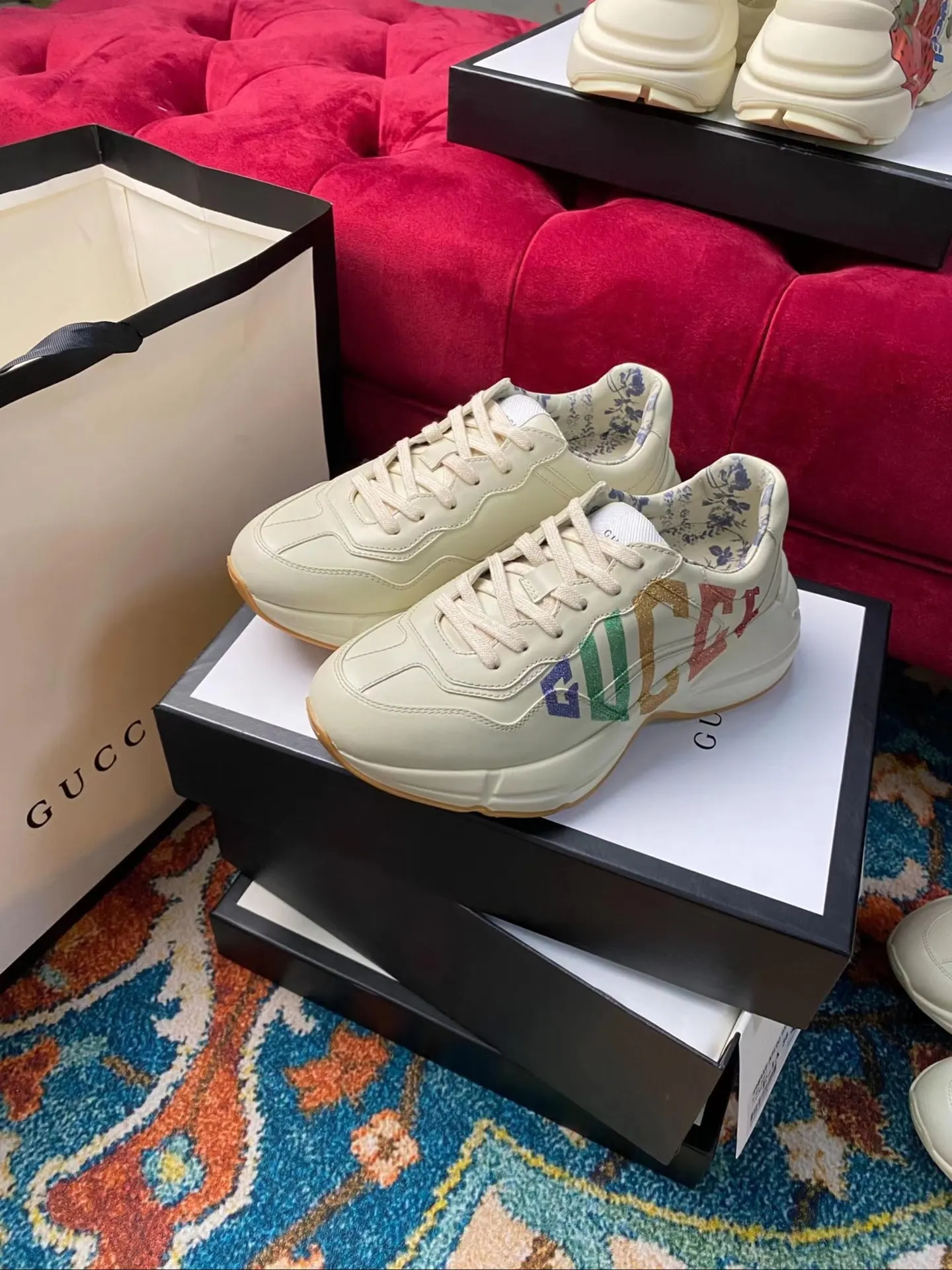 Gucci Logo休闲运动鞋