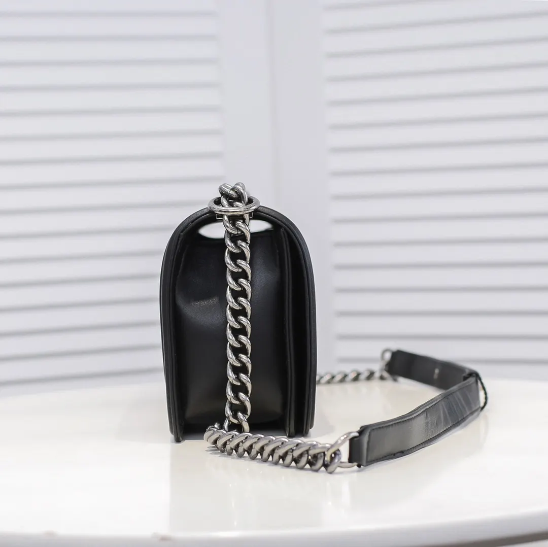 CHANEL 羊皮 全羊皮 五金 微笑 小羊皮 闪电 加厚 手提包 通勤手提款