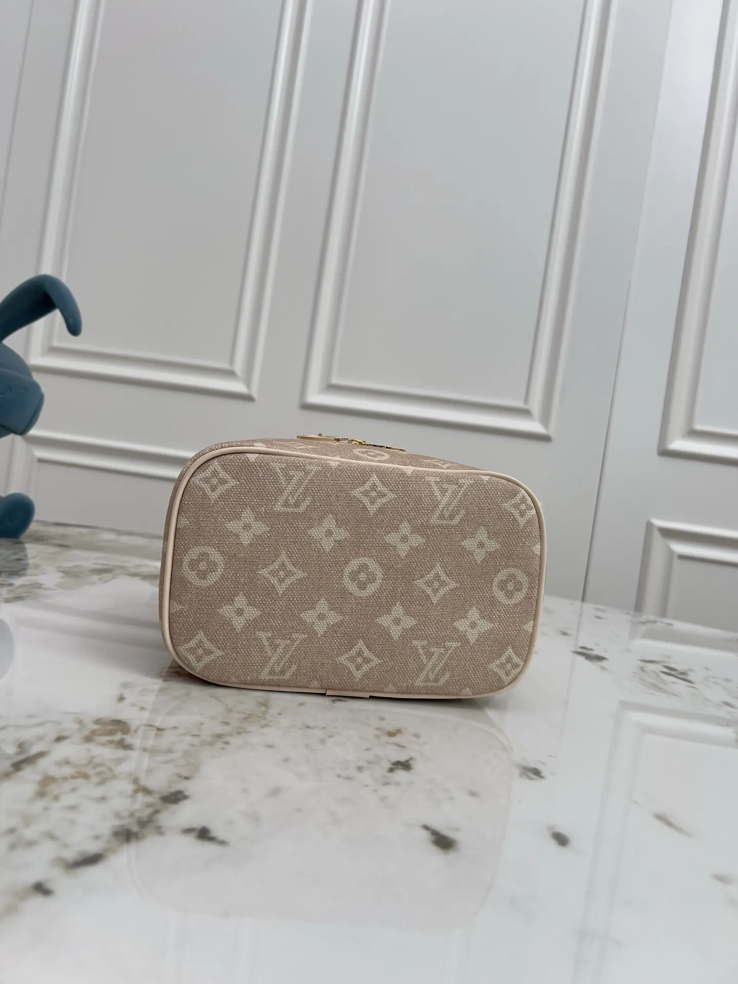 LV 金色 帆布 化妆包 便携收纳款