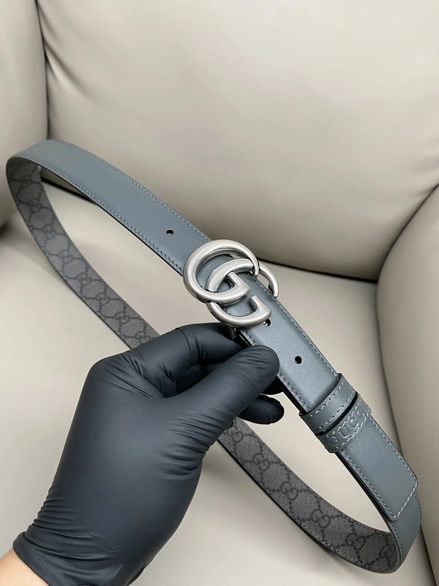 Gucci Marmont Double G Buckle Cowhide Sided Belt