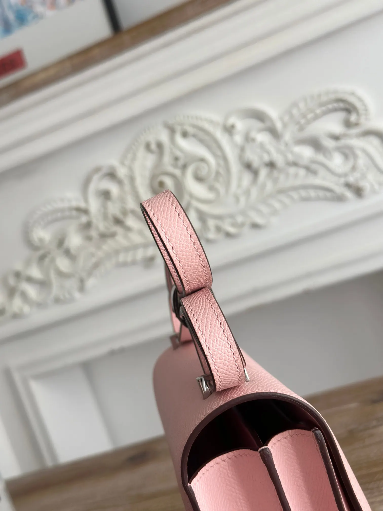 Hermès Constance 3Q粉 Epsom掌纹牛皮 斜挎包 19cm