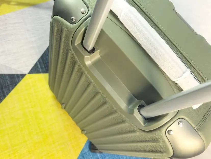 黑色 藍色 牛皮 玫瑰 Rimowa全牛皮款 distinct系 行李箱 旅行拉杆款 輕便出行款