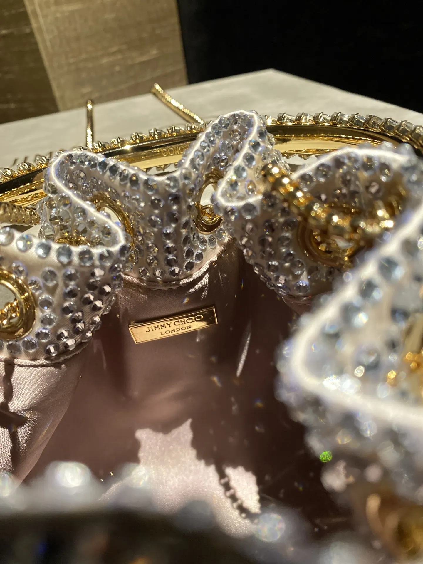 JIMMY CHOO BON BON系列标志款手提包 鏈條包 精致鏈條款