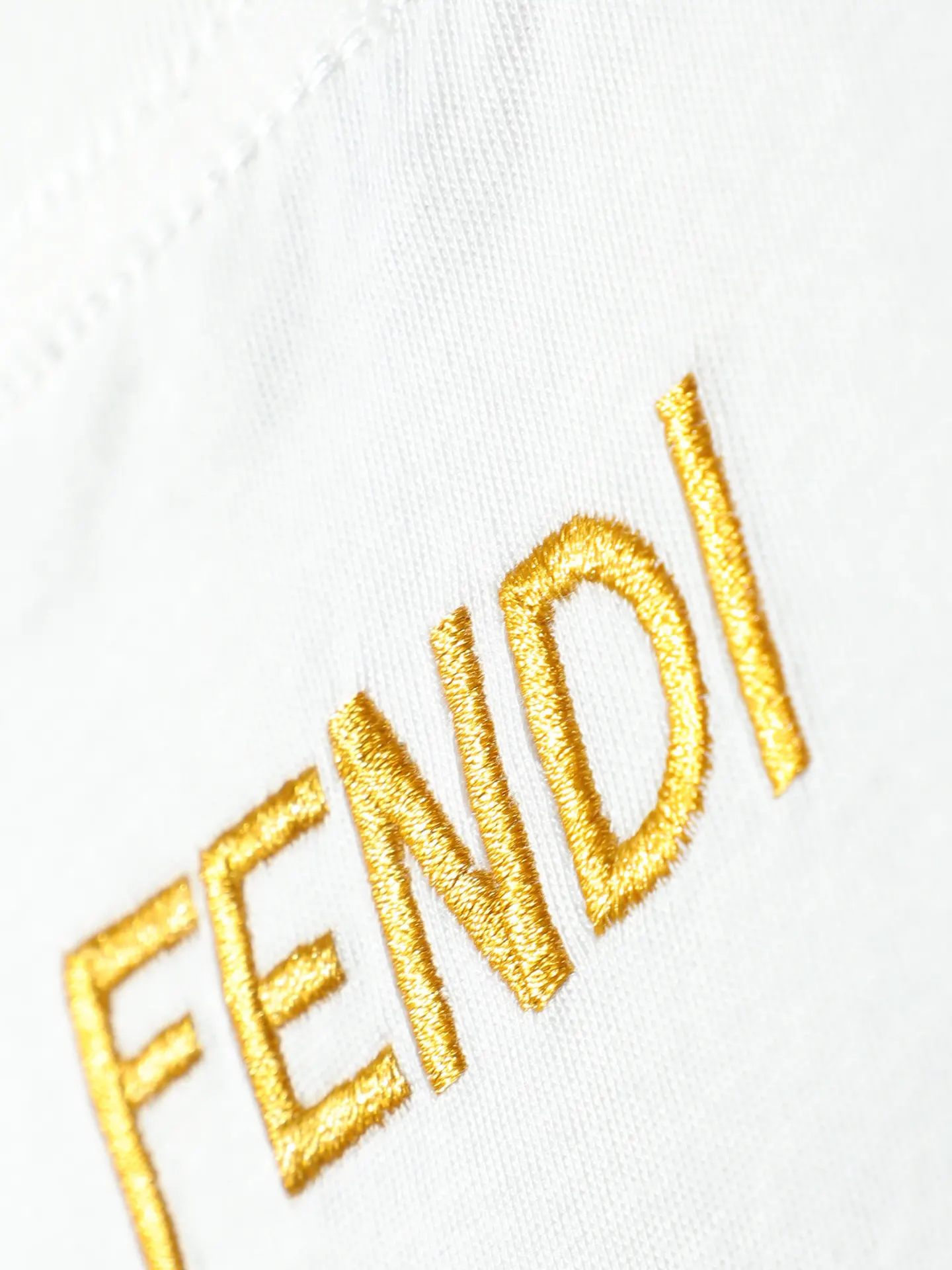 Fendi 2026春夏 Logo 刺绣 短袖T恤 日常百搭款 款3