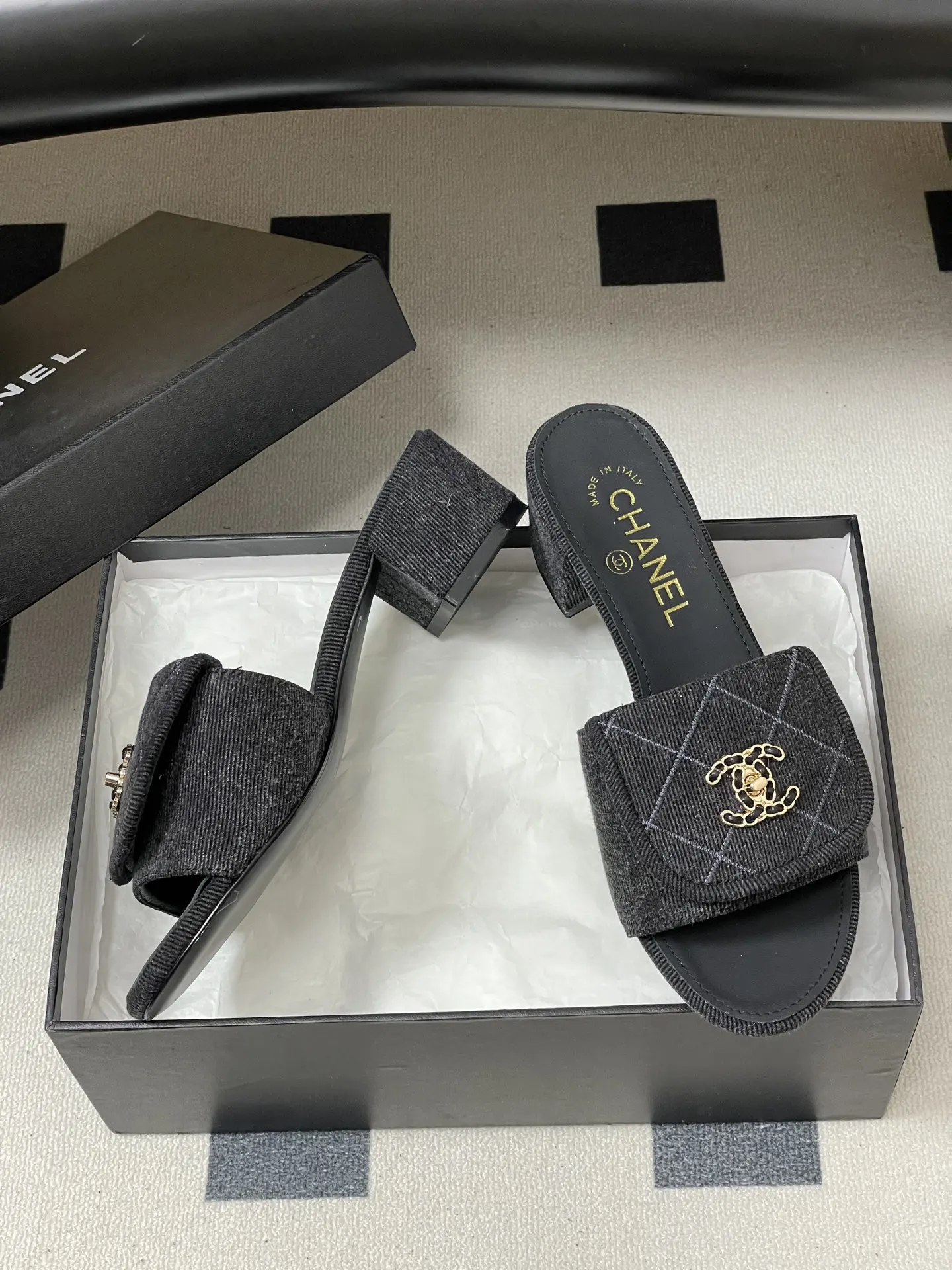 Chanel 黑色牛皮拖鞋 休闲凉拖