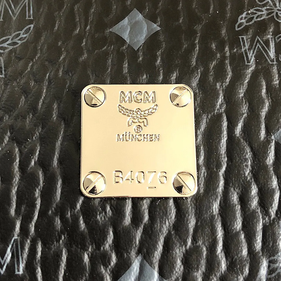 黑色 牛皮 款号 MCM Stark 双肩包 实用双肩款