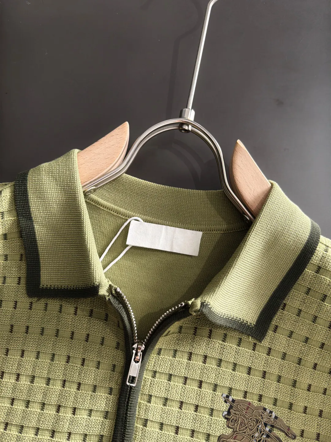 Burberry Embroidery Cotton Knitwear Textured Knit Image 3 Burberry Embroidery Cotton Knitwear Textured Knit Image 3