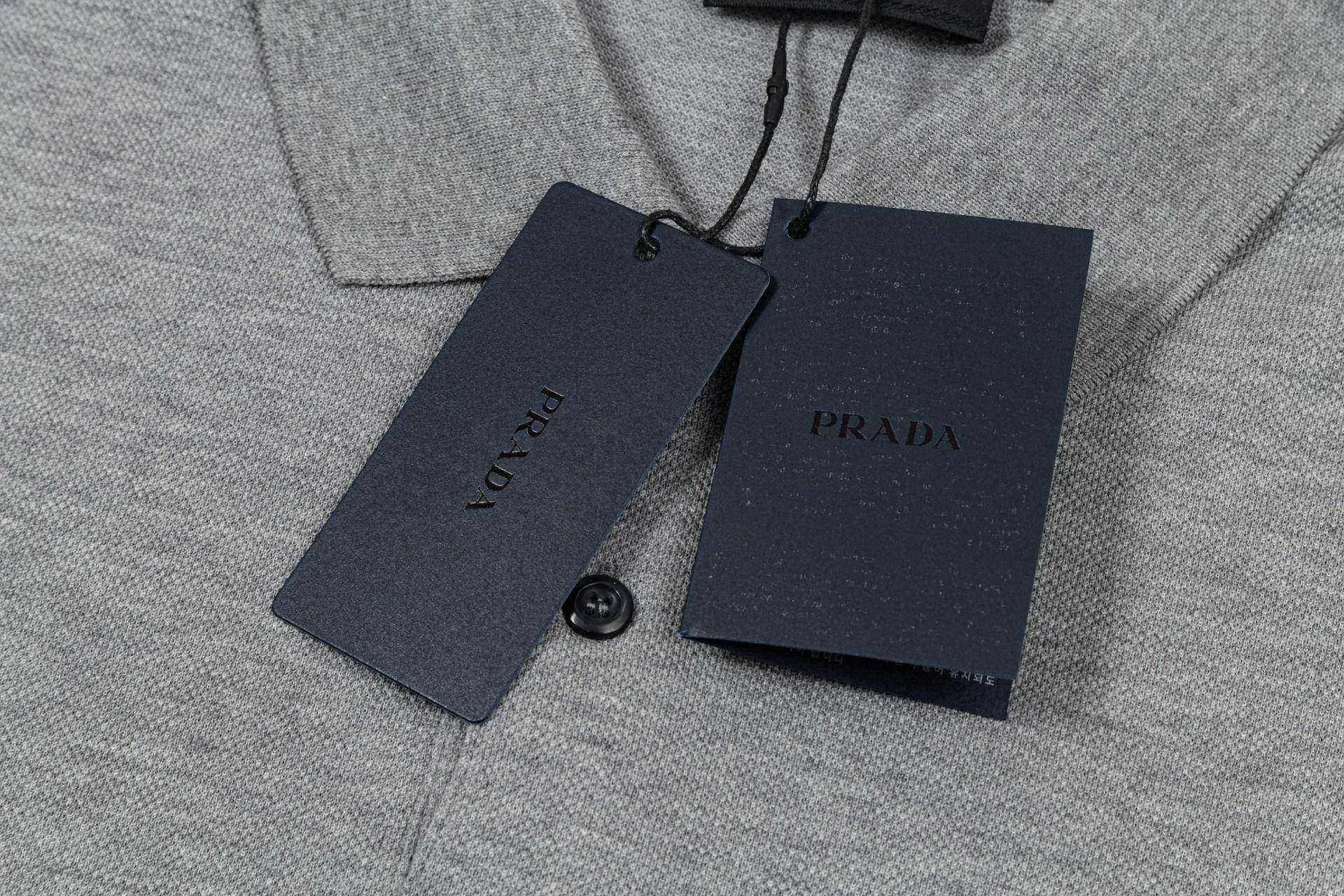 PRADA 棉质 针织 三角标 针织衫 休闲百搭款