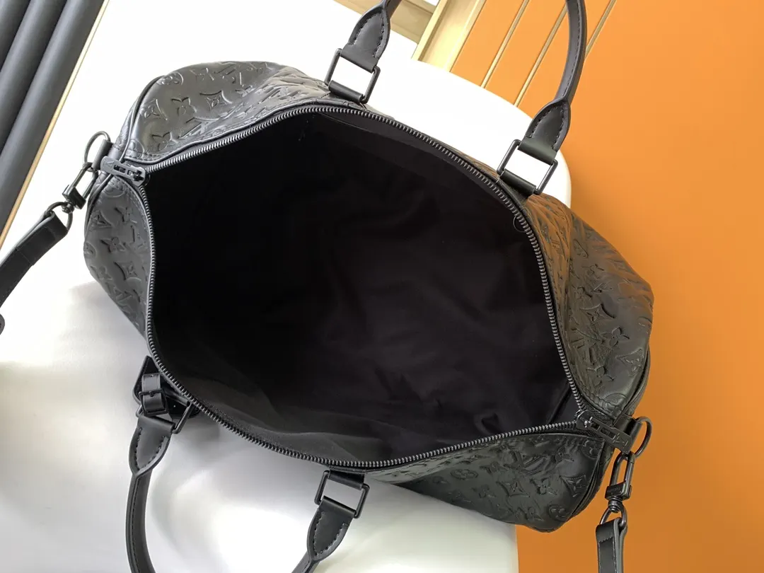 Fashion Item Travel