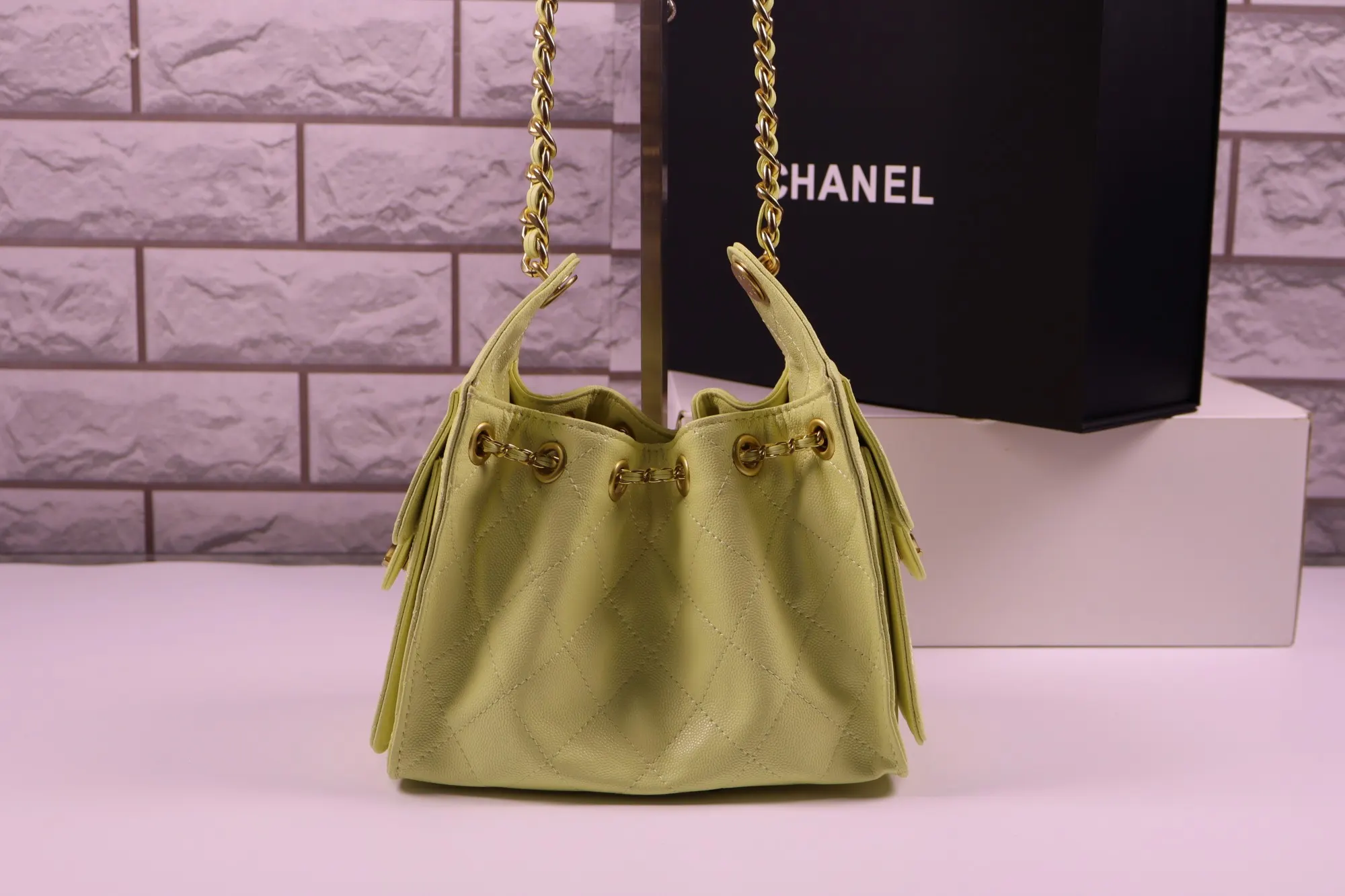 Chanel 黄色 腋下包 实拍款01