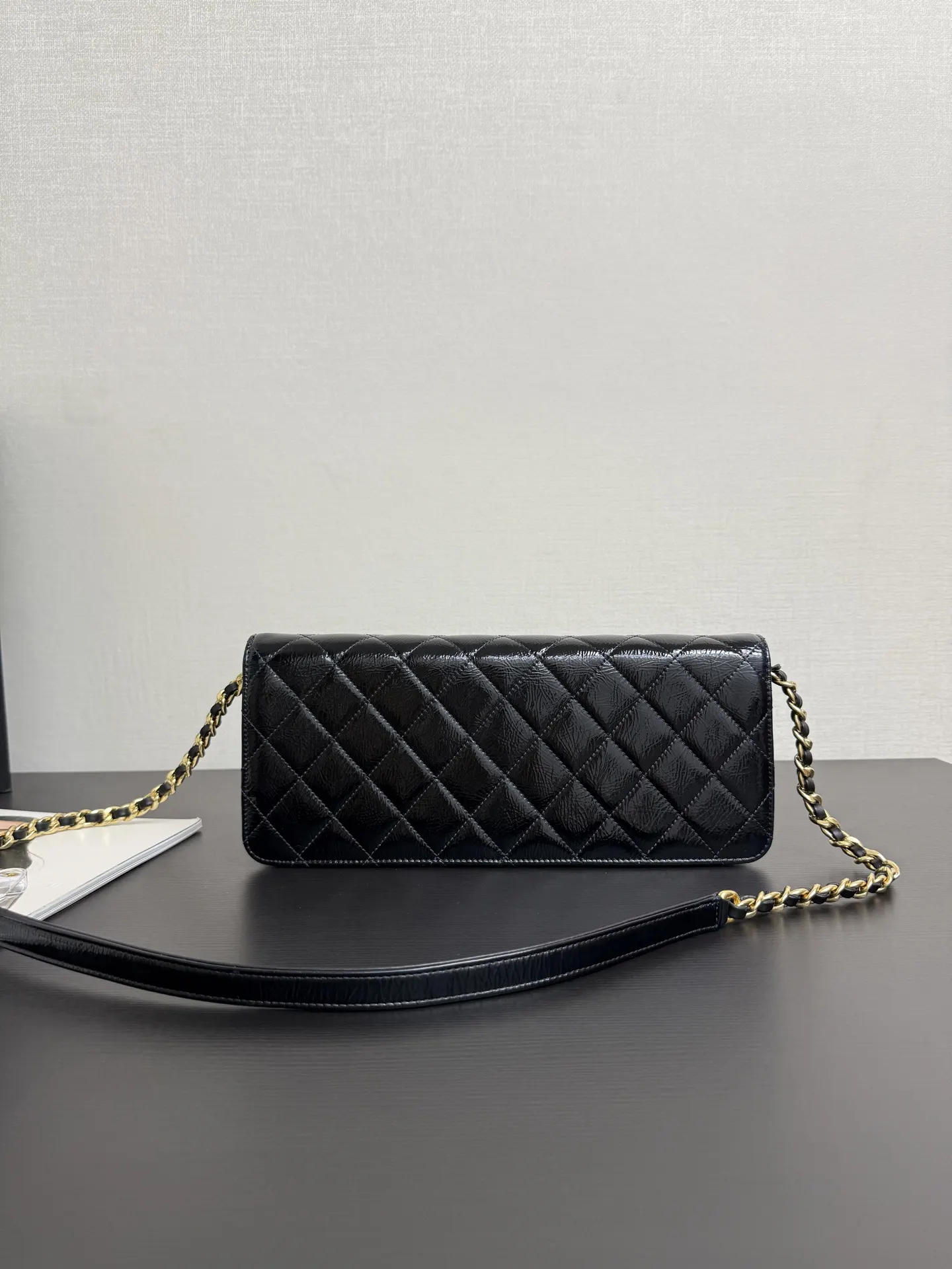 CHANEL 油腊皮復古法棍包 高級感十足 腋下包 復古腋下背款
