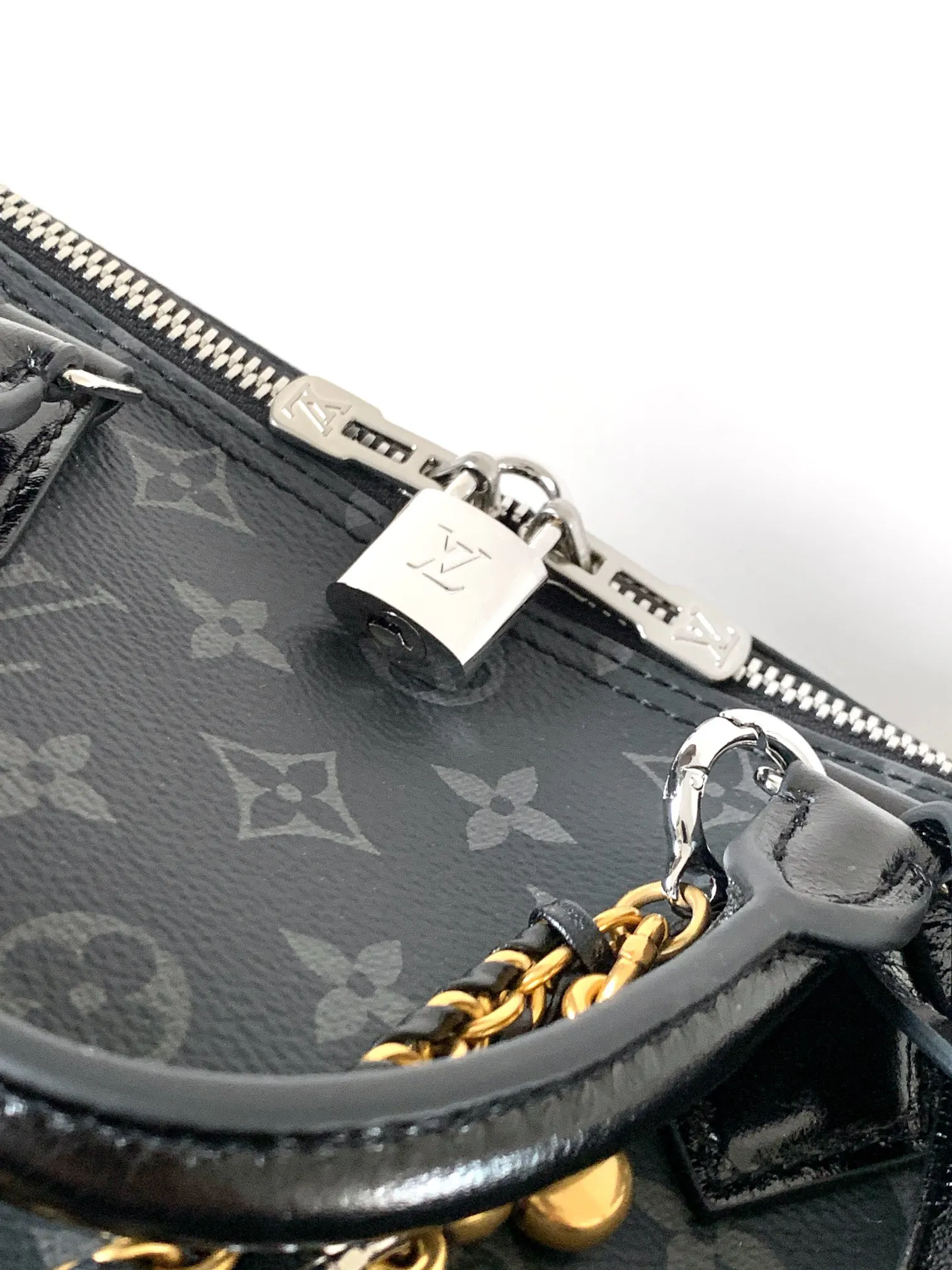 Monogram Chain Bag Leather