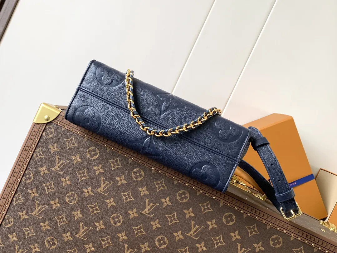 LV 黑色 米白 牛皮 收纳包 旅行收纳款