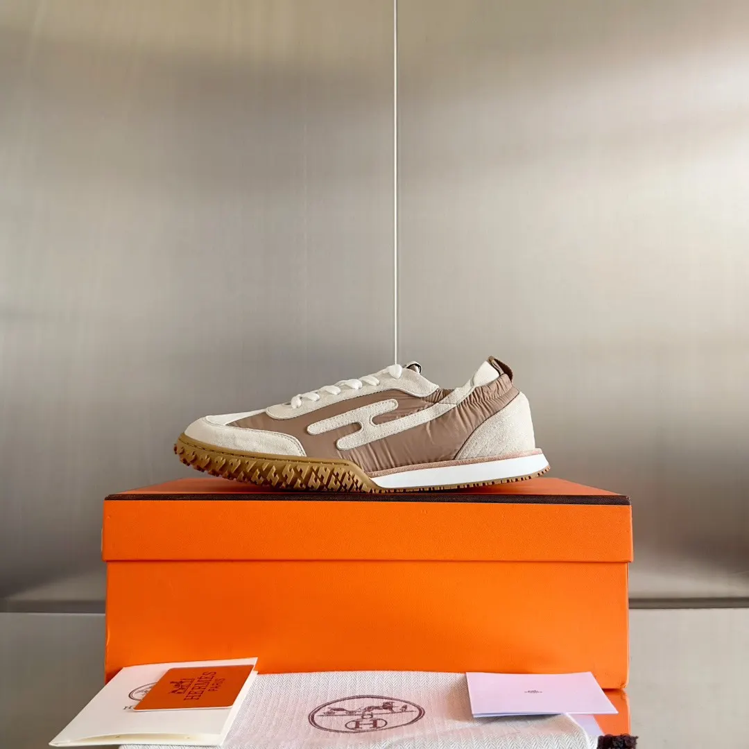 Hermès 运动鞋