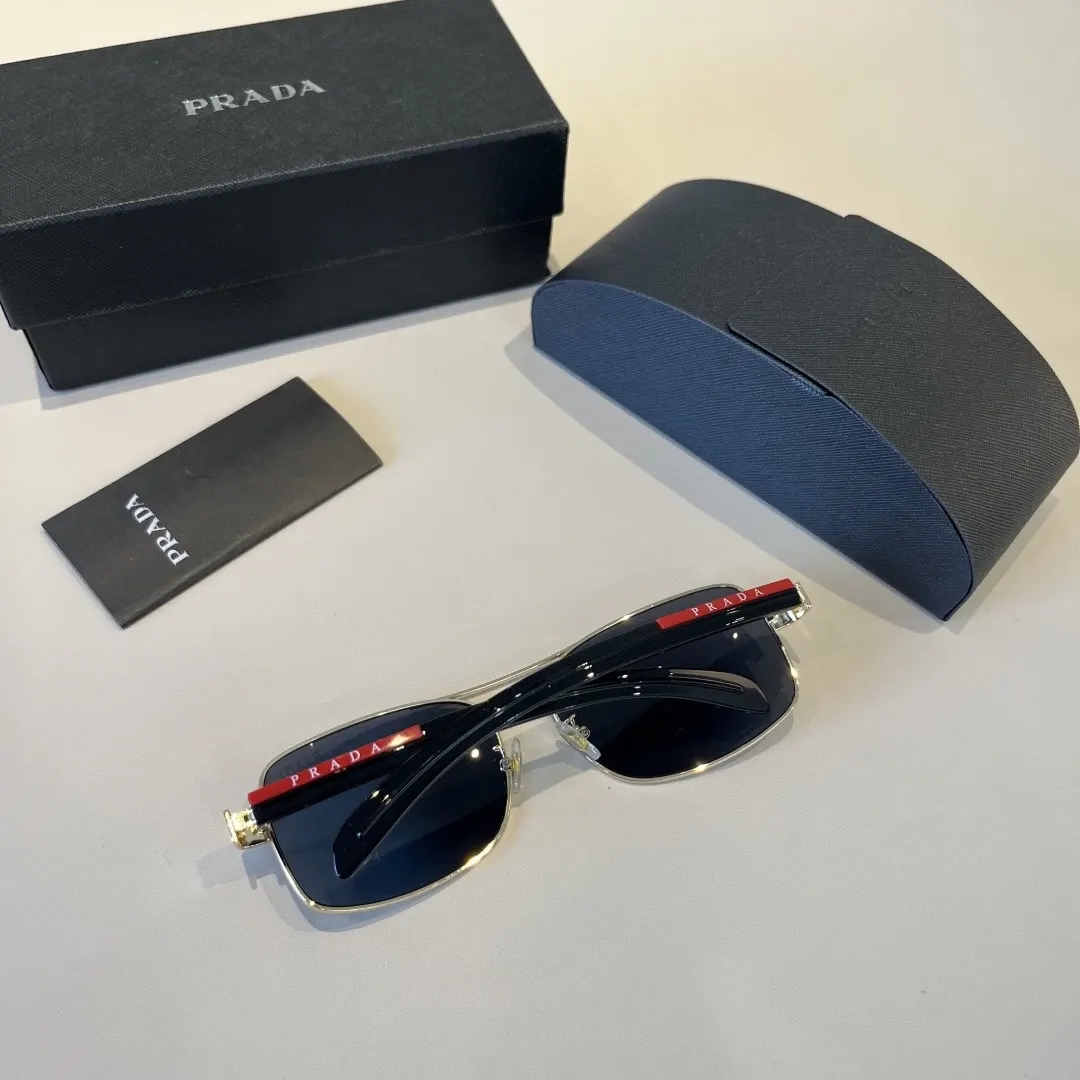 Prada 太阳眼镜 時尚遮阳 太陽鏡