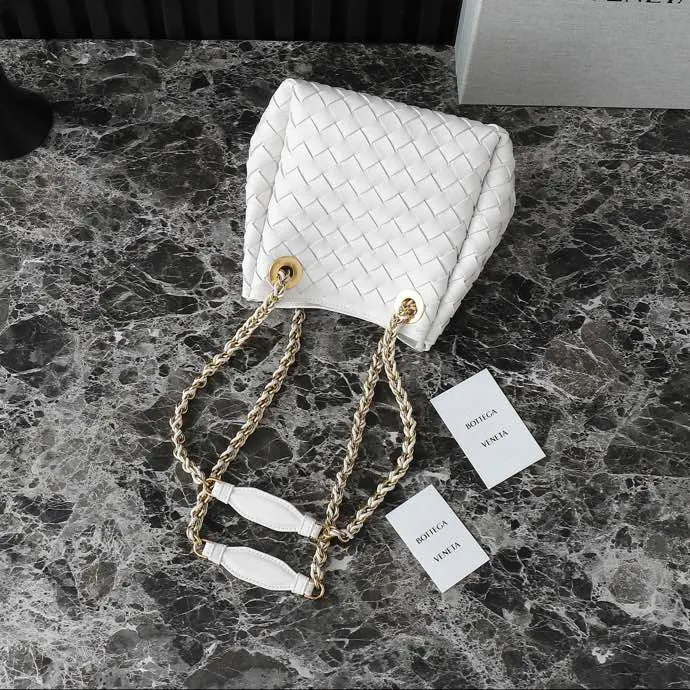 Bottega Veneta 棕色 链条包 精致链条款