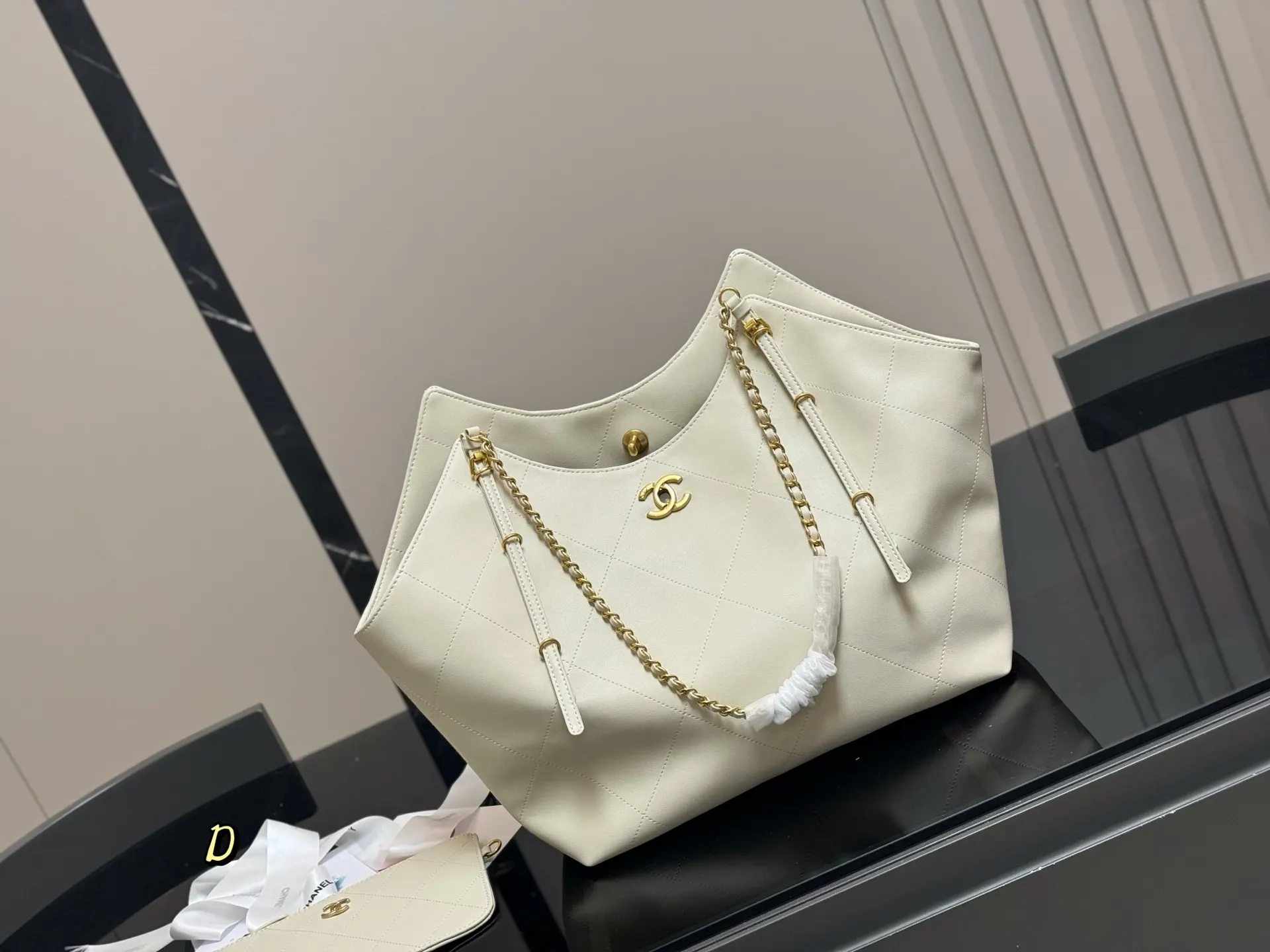 Chanel Tote Bag