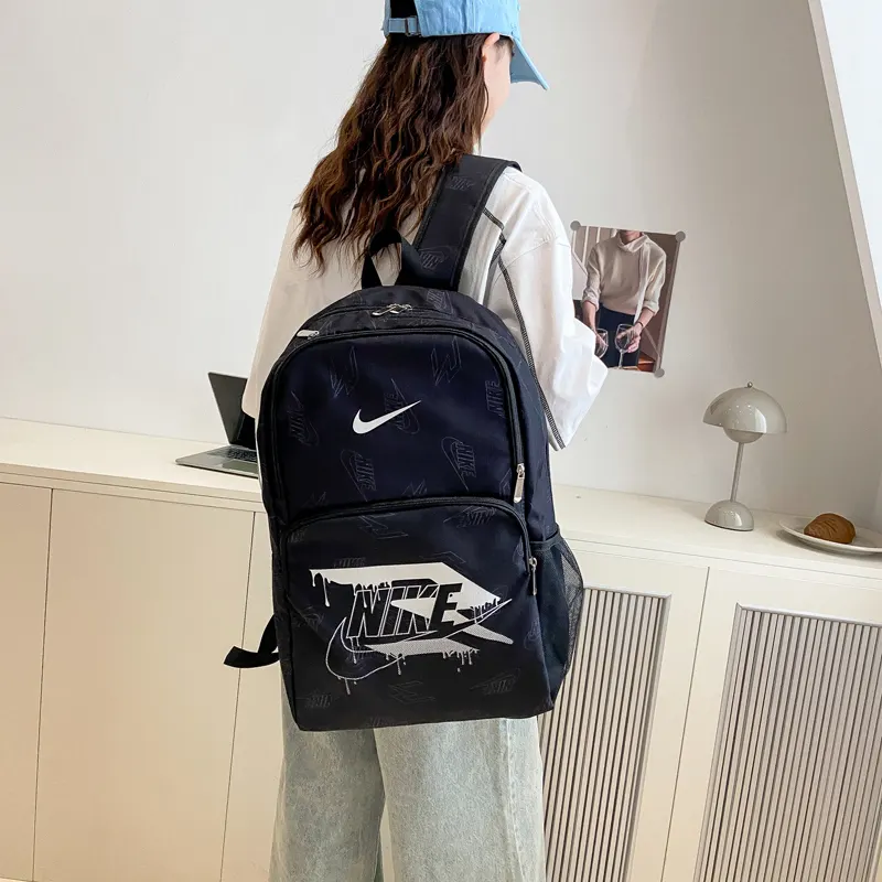 NIKE耐克 街头潮流个性休閒時尚百搭大容量运 雙肩包 实用雙肩款