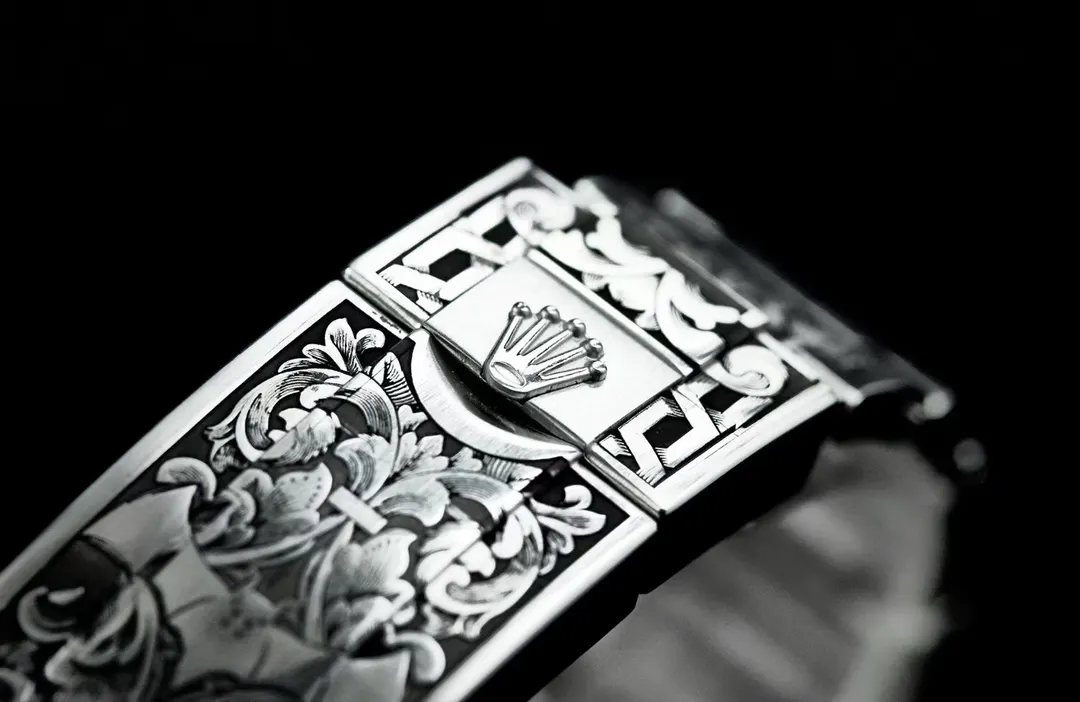 Watch Classic Image 9 Watch Classic Image 9